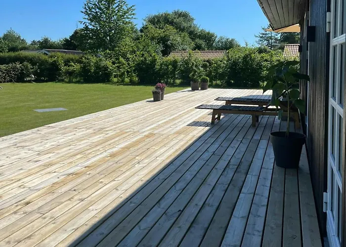 Hébergement de vacances Southern Flair In Modern Danish Summer House *